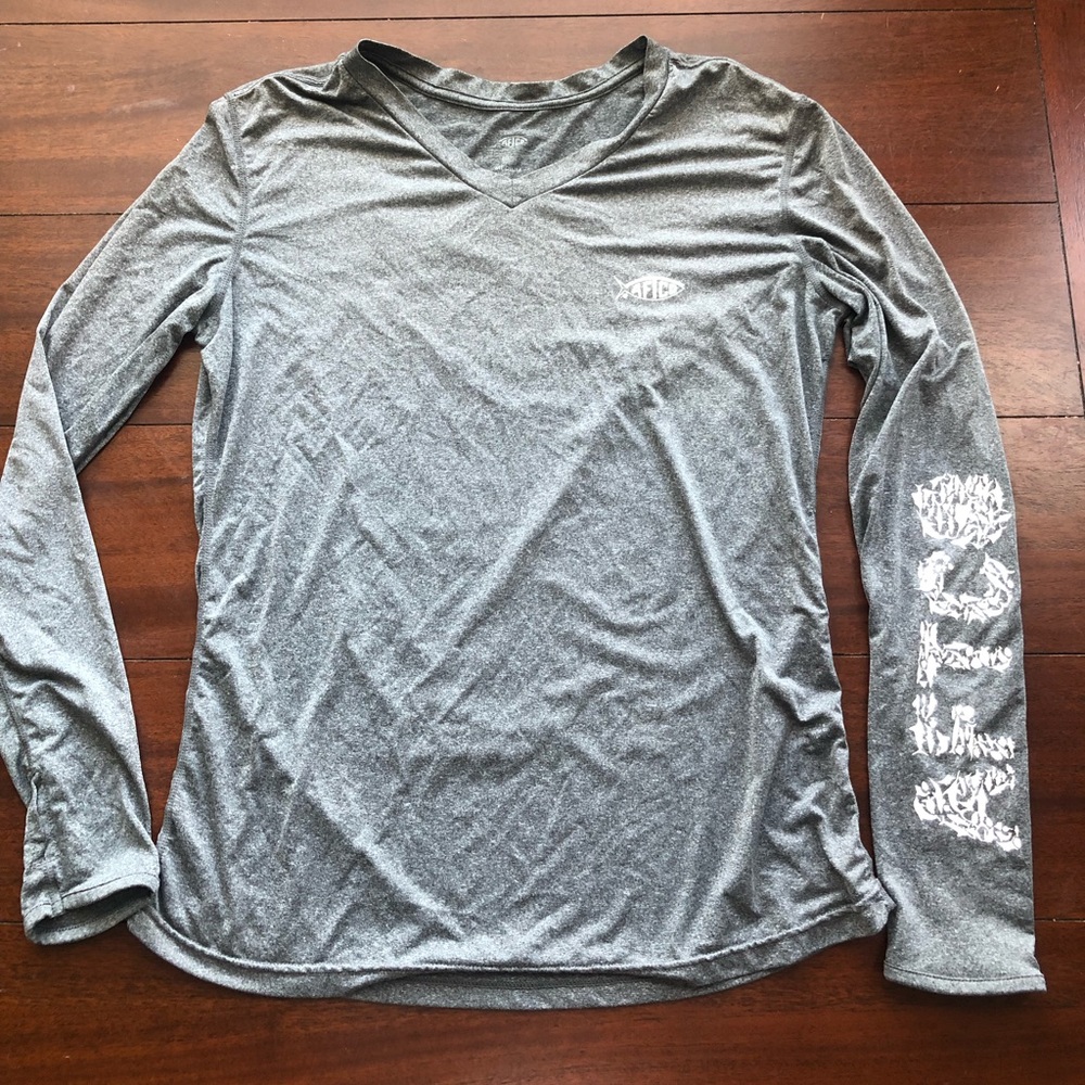 Women’s AFTCO shirt